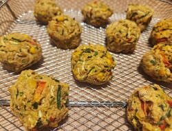 Veggie globes sit on a cooling rack. (photo © Lisa Murray)