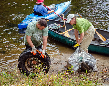 Source to Sea Cleanup volunteers removing trash from the Ashuelot River. (photo © Dave Hoitt)