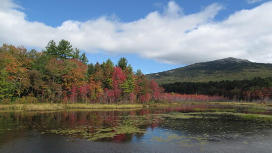 Mount Monadnock in autumn (photo © Doug Kerr)
