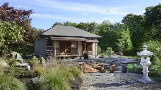 Japanese House by Paul Tuller (photo © Nancy Belluscio)