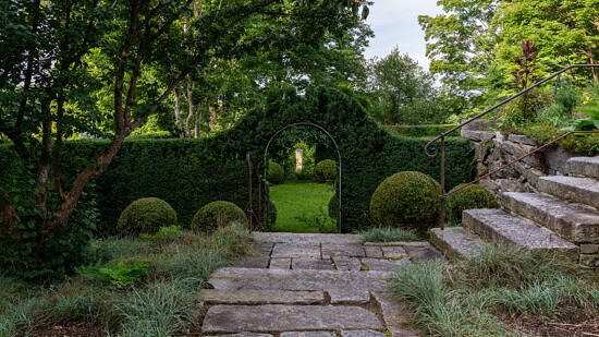 Michael Gordon's Peterborough garden (photo © Morgan Karanasios courtesy New Hampshire)